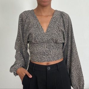 US2 Princess Polly Long-Sleeved Tie Top